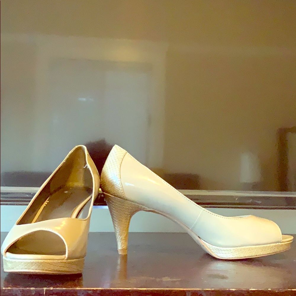 Bandolino High Heels